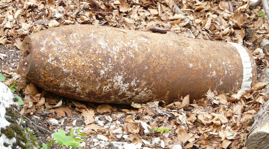 In de bodem liggen nog talloze bommen en granaten uit de Tweede Wereldoorlog