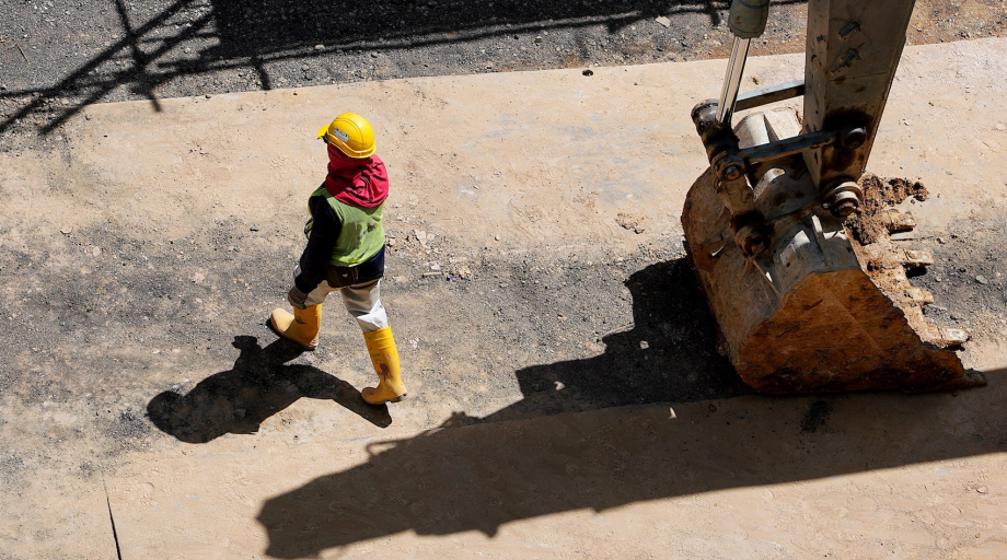 Te vaak gebeuren er (bijna) aanrijdingen op de bouw of werk aan de weg